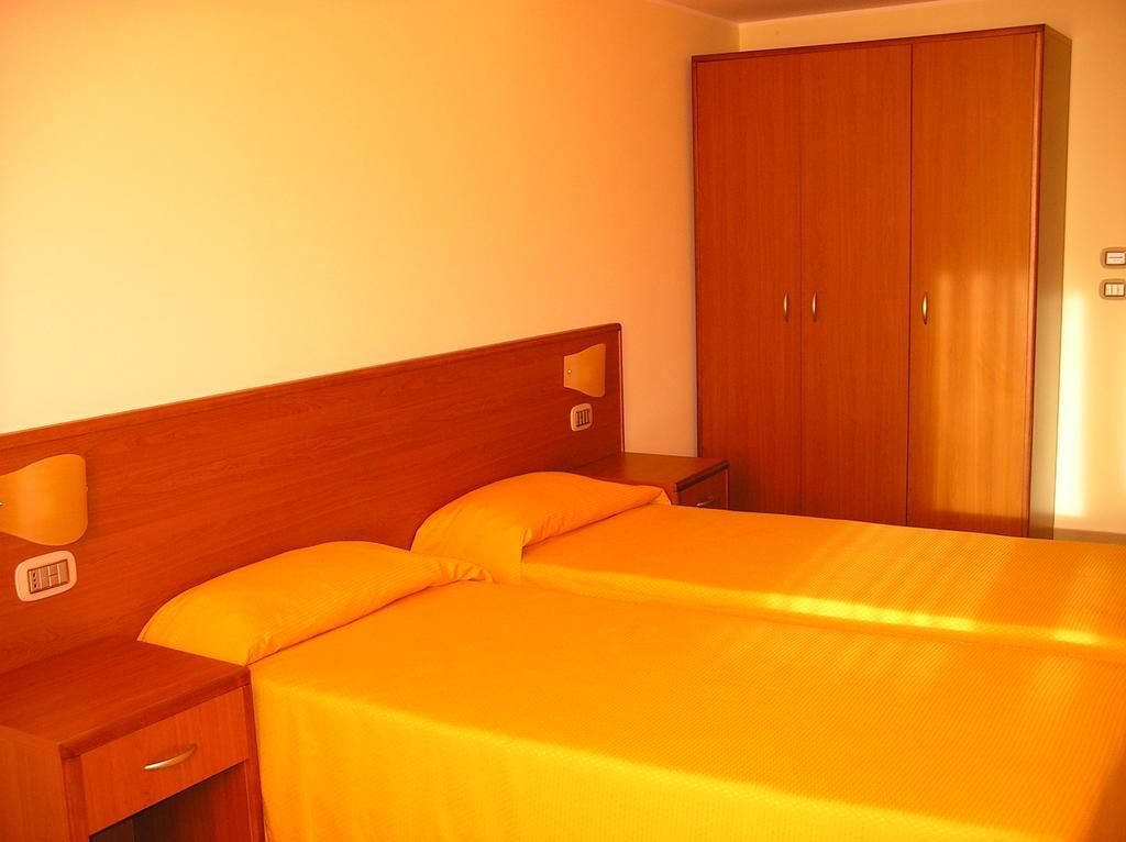 Hotel Sette E Mezzo Castelluccio Superiore Habitación foto
