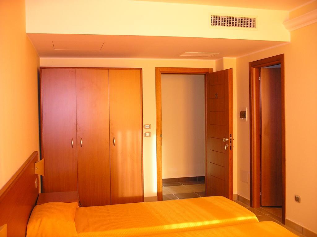 Hotel Sette E Mezzo Castelluccio Superiore Habitación foto