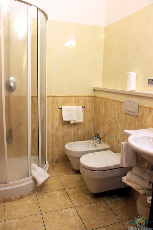 Hotel Sette E Mezzo Castelluccio Superiore Habitación foto