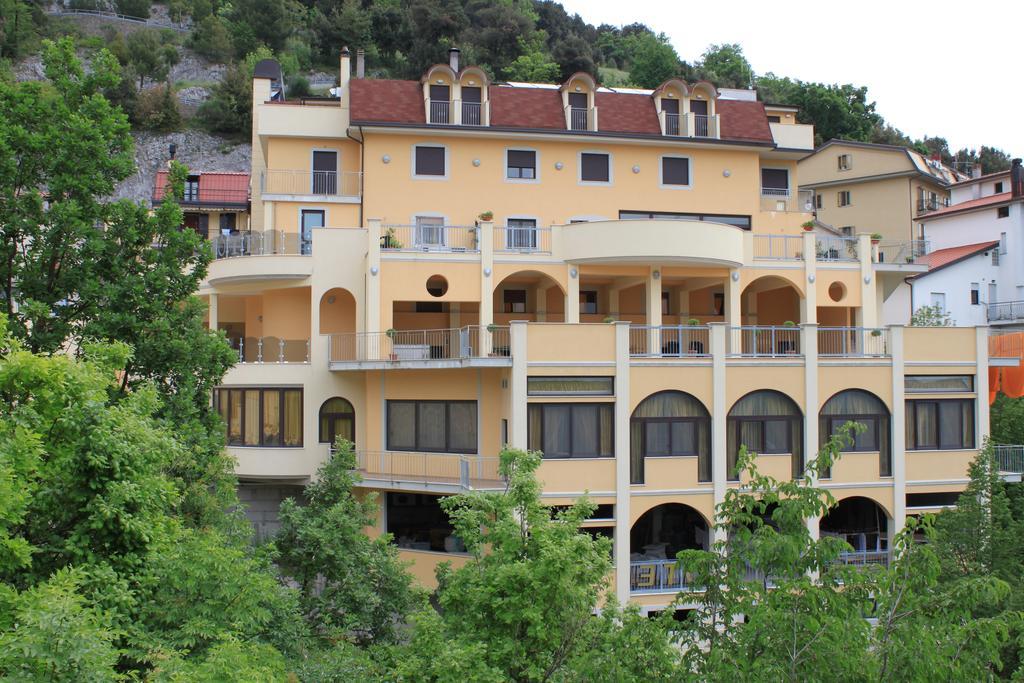 Hotel Sette E Mezzo Castelluccio Superiore Exterior foto